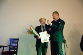 Vladui Braziūnui 5teikta Antano Baranausko premija Vladui Braziūnui 5teikta Antano Baranausko premija