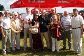 Žurnalistų desantas Biržų rajono šventėje „Svajonių sparnais“ Žurnalistų desantas Biržų rajono šventėje „Svajonių sparnais“