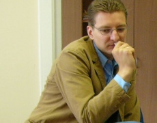 Erikos Straigytės nuotraukoje: Dainius Radzevičius sako, kad tik etika atskiria profesionalų žurnalistą nuo bet kurio kito mėgėjo Erikos Straigytės nuotraukoje: Dainius Radzevičius sako, kad tik etika atskiria profesionalų žurnalistą nuo bet kurio kito mėgėjo