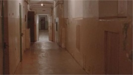Kadras iš Deimanto Narkevičiaus filmo „Aplankant Soliarį“ (2007) Kadras iš Deimanto Narkevičiaus filmo „Aplankant Soliarį“ (2007)