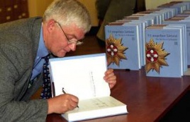 Nežinomo autoriaus nuotraukoje: LŽS narys Vilius Kavaliauskas, savo gyvenimą, kūrybinę veiklą paskyręs ir Lietuvos istorijos, drąsiųjų karžygių vardų išsaugojimui Nežinomo autoriaus nuotraukoje: LŽS narys Vilius Kavaliauskas, savo gyvenimą, kūrybinę veiklą paskyręs ir Lietuvos istorijos, drąsiųjų karžygių vardų išsaugojimui