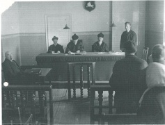 Teismo posėdžių salė. 1908-1940 m. teisėjo A. Vilbiko archyvo nuotrauka