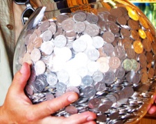 Kornelijos Ežerskytės nuotraukoje: banko “Snoras” antrinė įmonė “Snoro Media Investicijos” praėjusį mėnesį jau įsigijo “Lietuvos ryto” akcijų, bet neigia ketinantys tapti ir kitos žiniasklaidos leidinių grupės akcininkais Kornelijos Ežerskytės nuotraukoje: banko “Snoras” antrinė įmonė “Snoro Media Investicijos” praėjusį mėnesį jau įsigijo “Lietuvos ryto” akcijų, bet neigia ketinantys tapti ir kitos žiniasklaidos leidinių grupės akcininkais