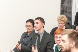 Žurnalistų namai. Diskusijos metu. Viktorijos Sinicaitės nuotrauka Žurnalistų namai. Diskusijos metu. Viktorijos Sinicaitės nuotrauka