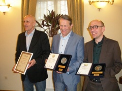 Svarbiausiųjų 2015 metų LŽS ir NŽKA premijų laureatai. Iš kairės Edmundas Ganusauskas, Vidas Mačiulis ir Svajūnas Sabaliauskas - Geleduonis