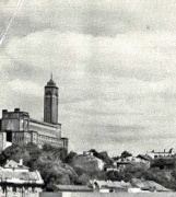 Kadras iš filmo "Laikinosios sostinės fenomenas“ Kadras iš filmo "Laikinosios sostinės fenomenas“