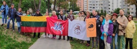 Ekspedicijos dalyviai ir juos lydintys kolegos. Dainiaus Radzevičiaus nuotr. Ekspedicijos dalyviai ir juos lydintys kolegos. Dainiaus Radzevičiaus nuotr.