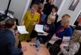 Autografai, autografai...Jurgos Anusauskienės nuotrauka Autografai, autografai...Jurgos Anusauskienės nuotrauka