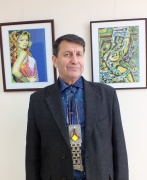 Albertas Vaidila su Zino Kazėno dovanotu medaliu. Povilo Šimkavičiaus nuotrauka